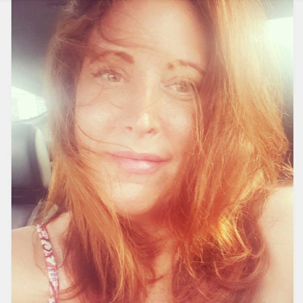 Meet your Posher, Ellen. https://www.instagram.com/ellensjewelrytreasurechest?ig